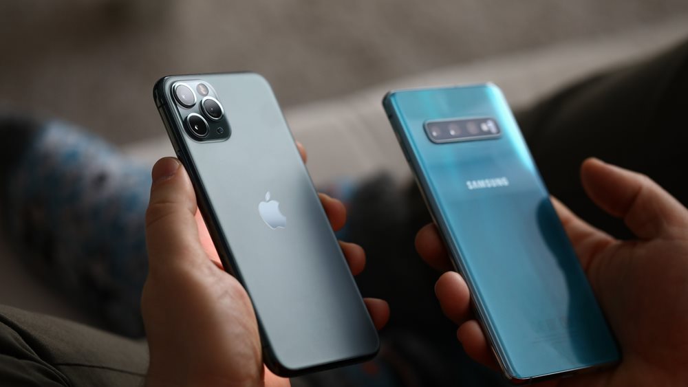 Η Apple ξεπέρασε τη Samsung ως η κορυφαία εταιρεία σε πωλήσεις smartphone