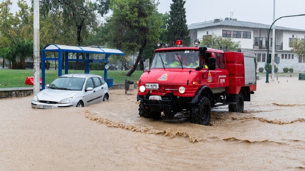 Διακοπές και απαγορεύσεις κυκλοφορίας στο οδικό δίκτυο σε Λάρισα και Μαγνησία λόγω κακοκαιρίας