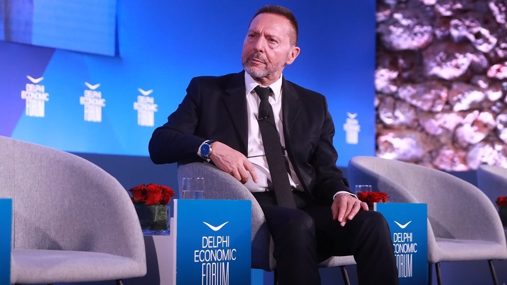 DEF IX: «Καμπανάκι» Στουρνάρα για την έγκαιρη μείωση των επιτοκίων