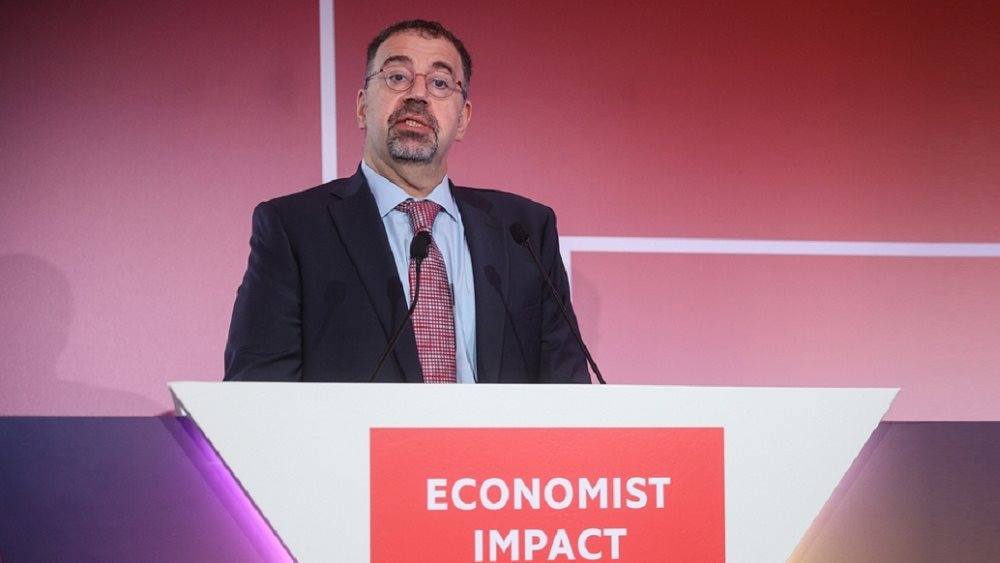 Economist - Ντ. Ατζέμογλου: «Με τη σωστή πίστη σε τεχνολογίες και θεσμούς θα έχουμε ένα πιο λαμπρό μέλλον»