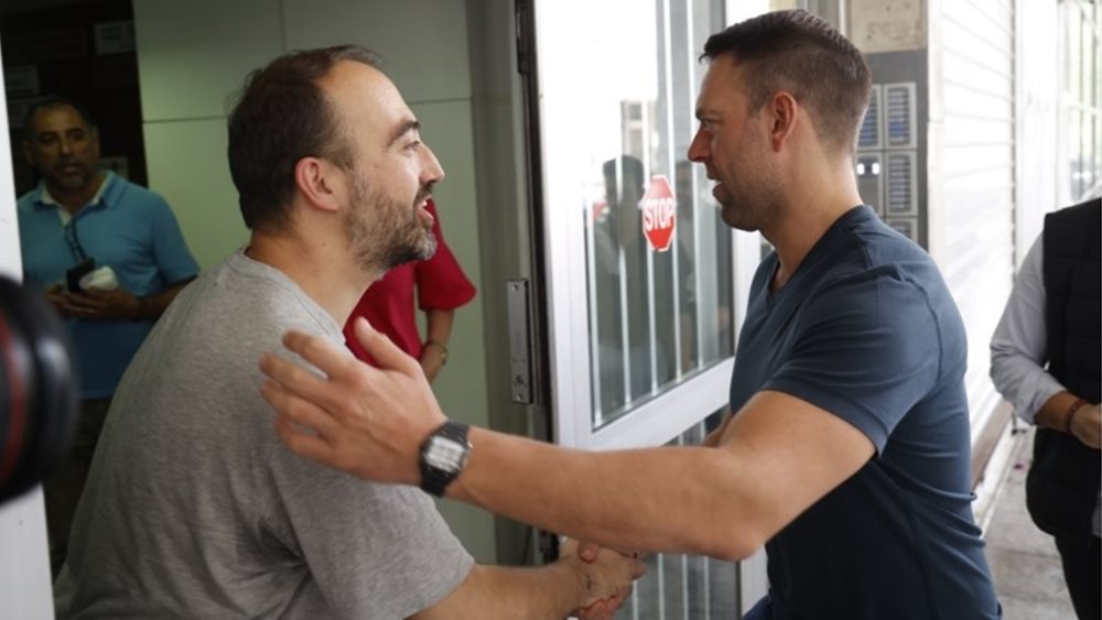 Στα γραφεία της "Αυγής" ο Στ. Κασσελάκης - Νέα συνάντηση με τους εργαζόμενους μετά το "λουκέτο"
