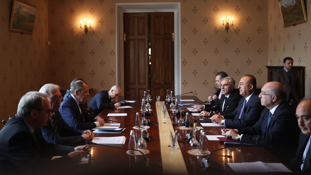 Συνάντηση Λαβρόφ - Τσαβούσογλου στο περιθώριο της τετραμερούς Ρωσίας, Τουρκίας, Ιράν, Συρία