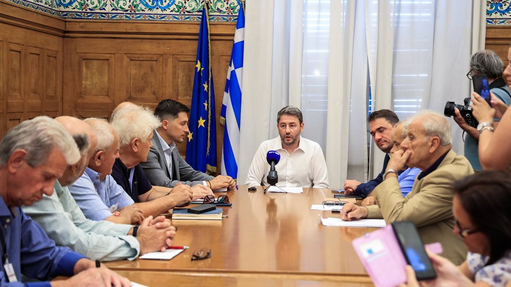 Ν. Ανδρουλάκης: Δέσμευση για κατάργηση προσωπικής διαφοράς, νέο ΕΚΑΣ, μείωση εισφοράς αλληλεγγύης και παρεμβάσεις σε συντάξεις χηρείας/αναπηρίας