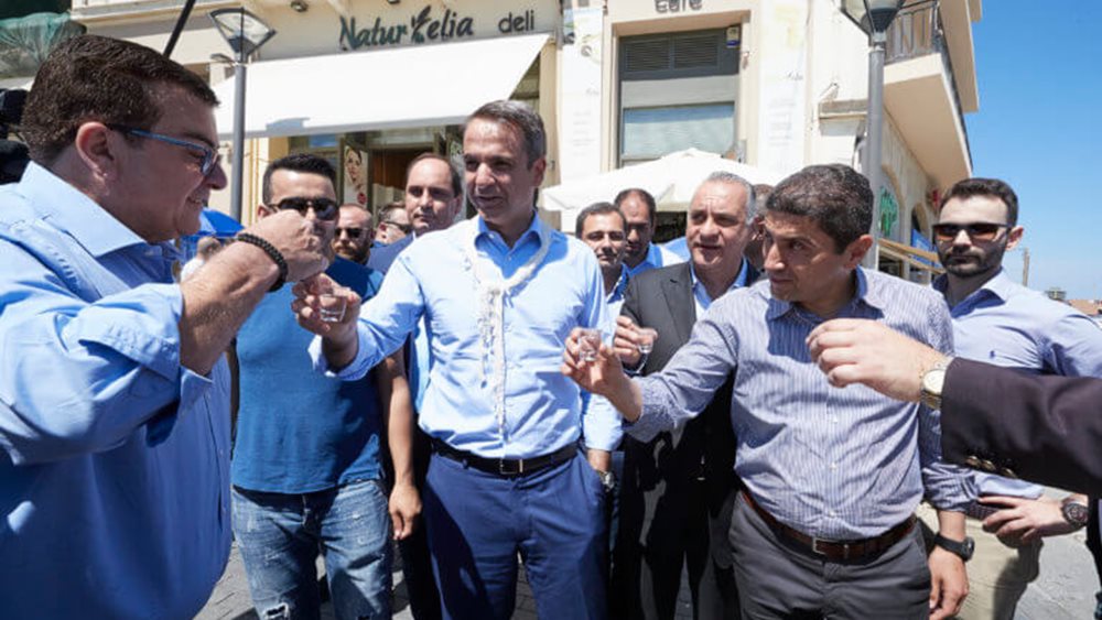 Όλα τα πρόσωπα-κλειδιά δίπλα στον Κ. Μητσοτάκη