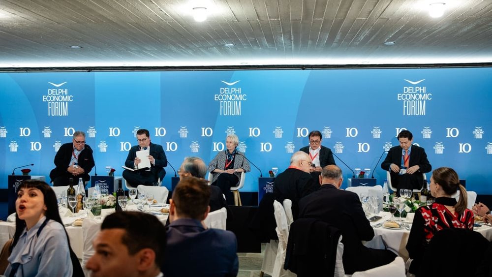 Ρουμπινί: Η τεχνολογία θα ακυρώσει τους δασμούς του Τραμπ