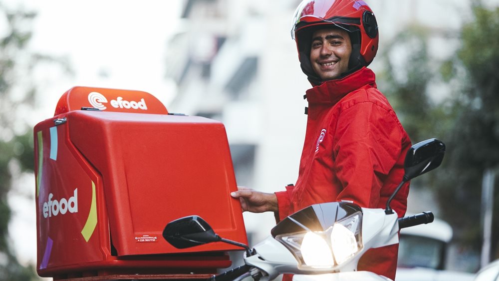 Delivered by efood: Η υπηρεσία διανομής του efood συνεχίζει την επέκτασή της και γίνεται 24ωρη στη Λάρισα και το Ηράκλειο Κρήτης