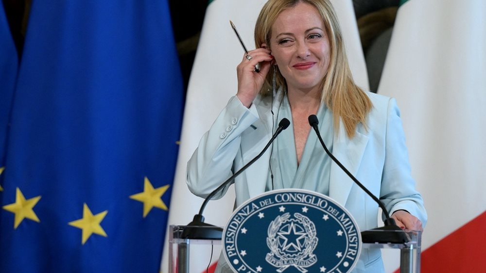 Ιταλία: Η Τζ. Μελόνι αποδέχθηκε την πρόταση συνεργασίας του Μακρόν για την αντιμετώπιση του μεταναστευτικού