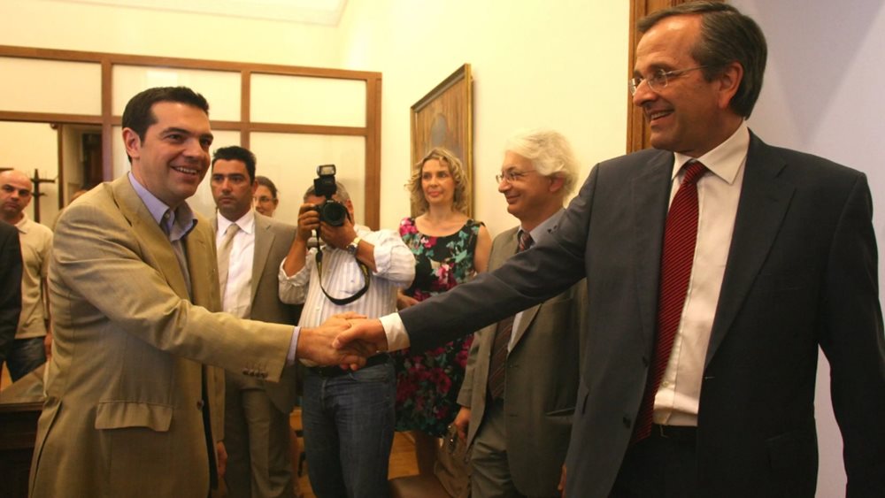 Τα κόμματα Σαμαρά και Τσίπρα ανακατεύουν το πολιτικό σκηνικό