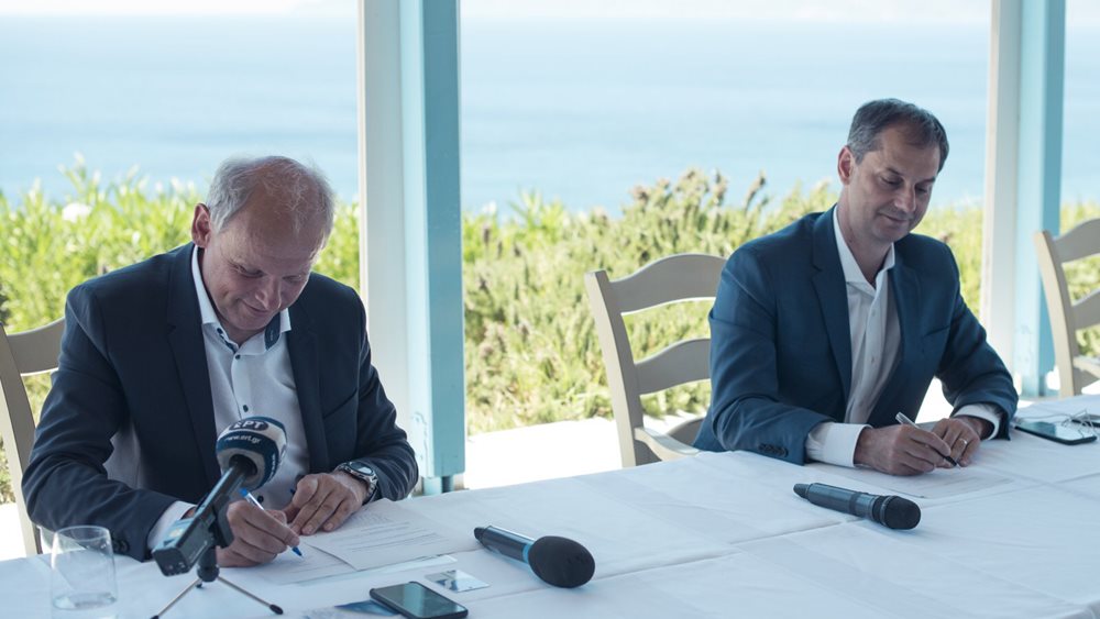 Στρατηγική συμφωνία υπέγραψαν Υπουργείο Τουρισμού και TUI