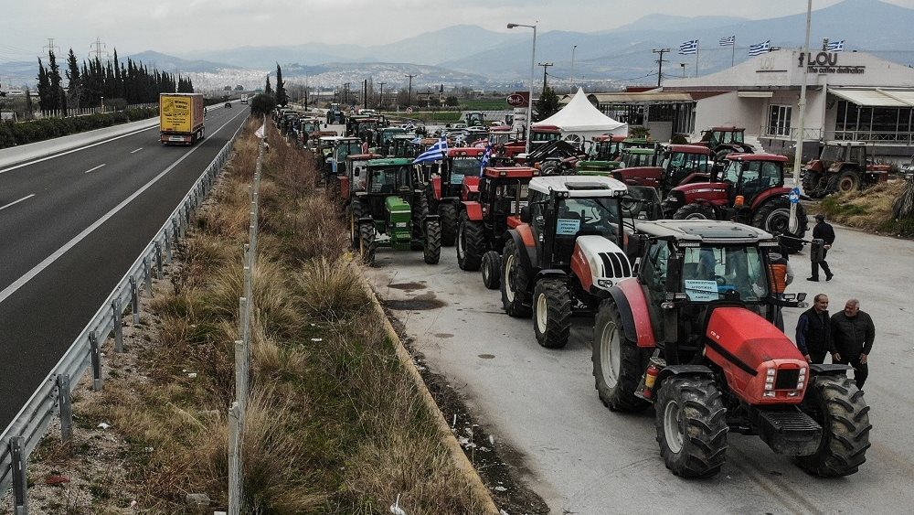Λαμία: Ξεκίνησε από Ανθήλη για το Κάστρο Βοιωτίας το κομβόι των αγροτών