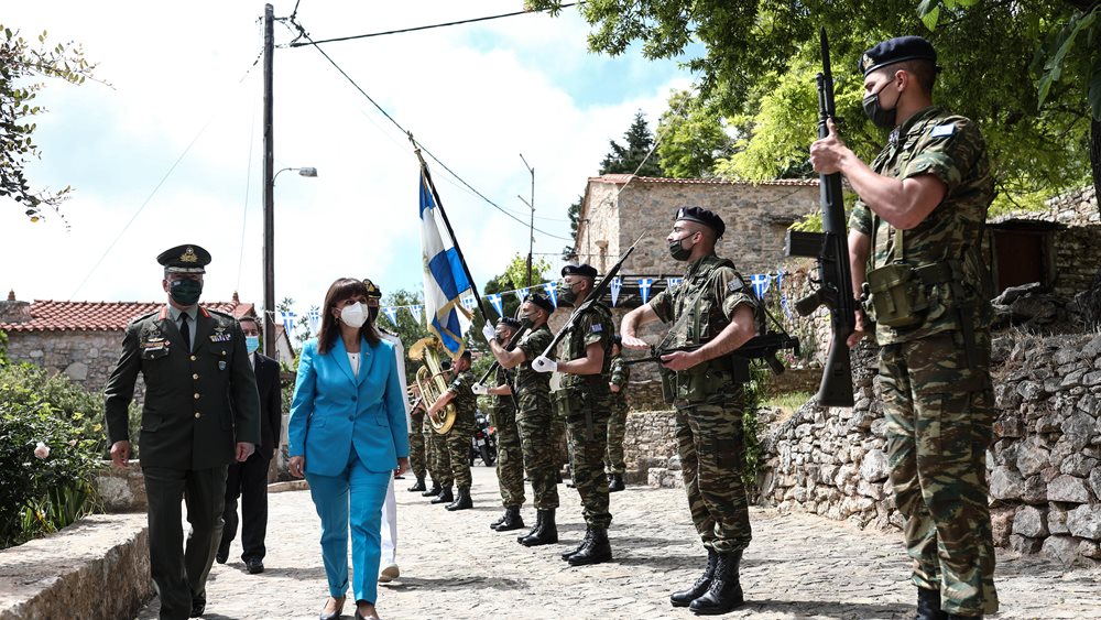 Χίος: Η ΠτΔ στις εκδηλώσεις για τους νεκρούς της Σφαγής της Χίου