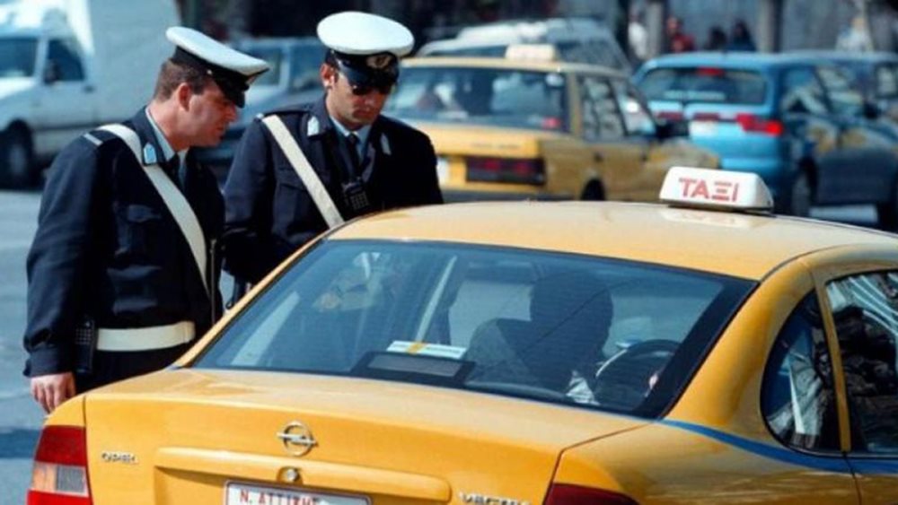 Αντάρτικο από την Ομοσπονδία ΤΑΞΙ για τις αποδείξεις από τα POS