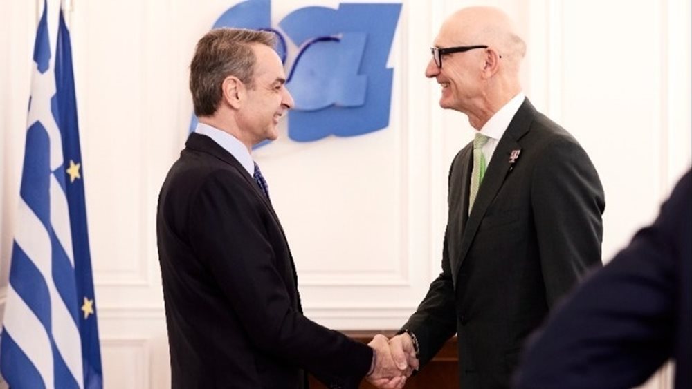 PM Mitsotakis meets Telekom CEO for briefing on planned OTE investments in optic fibre, 5G