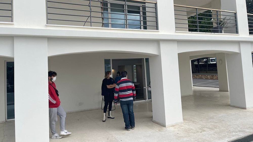 Μόνιμο συνεργείο του ΕΟΔΥ στη Γλυφάδα - Δωρεάν rapid τεστ καθημερινά