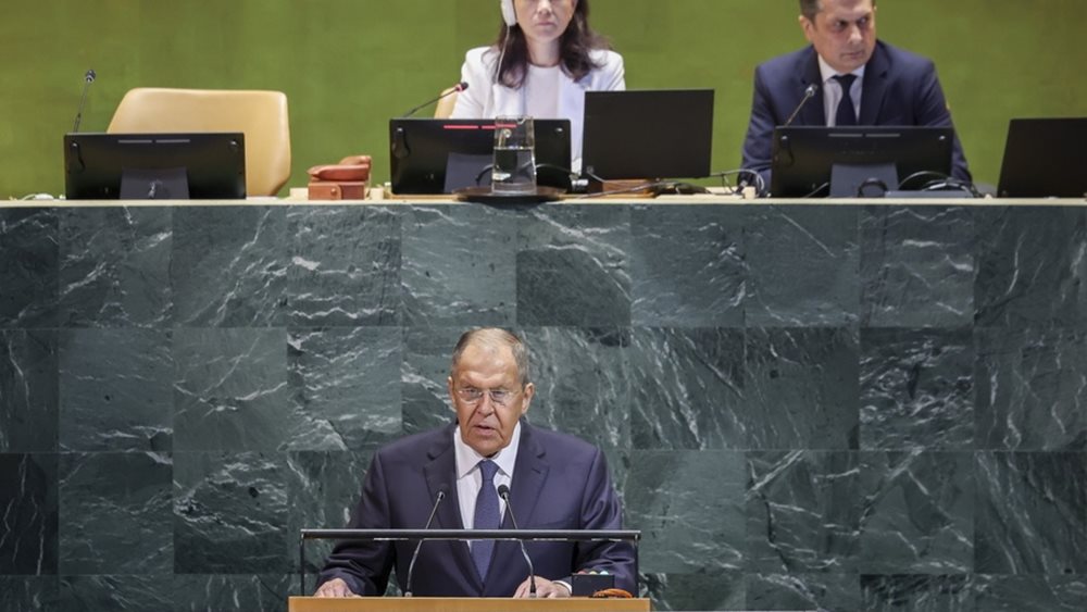 Επίθεση Λαβρόφ στη Γερμανία για τον επανεξοπλισμό της, με αναφορές στο ναζιστικό παρελθόν της
