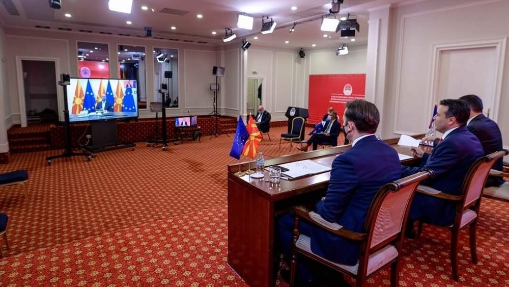 Τηλεδιάσκεψη Ζοζέπ Μπορέλ με τον Ζόραν Ζάεφ