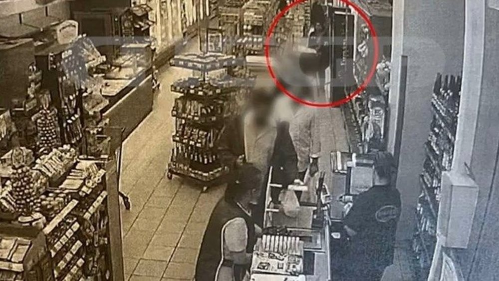 Άλιμος: Η γιαγιά ήξερε τον άνδρα που άρπαξε το βρέφος - Εντοπίστηκαν μαζί από κάμερες σε άλλο σούπερ μάρκετ