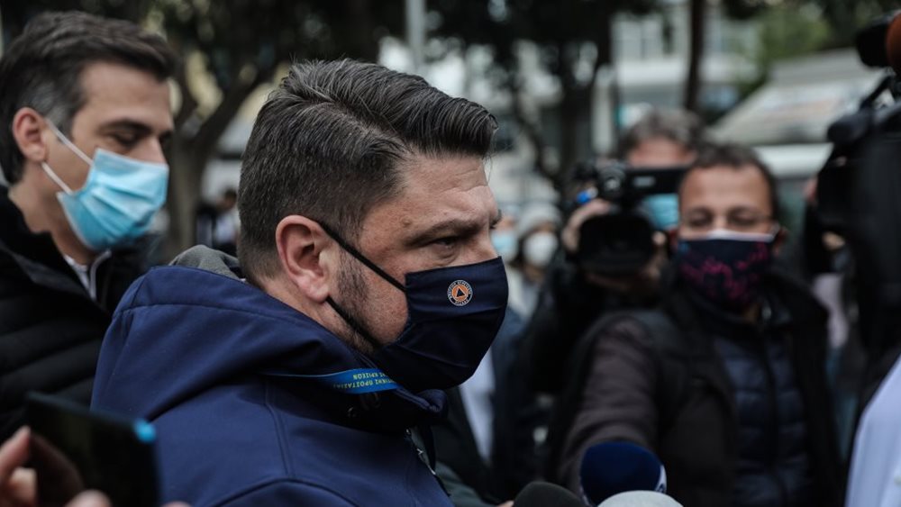 Εκτάκτως στη Θεσσαλονίκη Χαρδαλιάς-Αρκουμανέας λόγω κρούσματος της νοτιοαφρικανικής μετάλλαξης