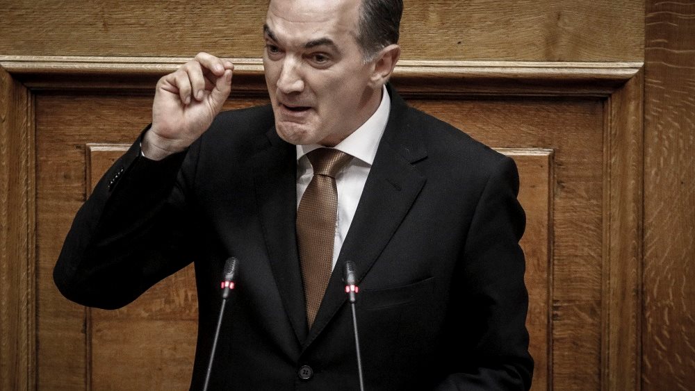 M. Σαλμάς: &quot;Απουσία του κράτους για την προστασία των καταναλωτών από τη νοθεία στα πρατήρια υγρών καυσίμων&quot;