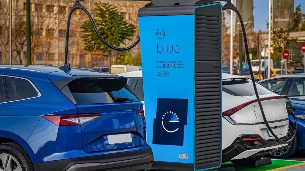 ΔΕΗ blue: Πάνω από 1.500 σημεία φόρτισης και περισσότερα από 80 σημεία ταχυφόρτισης πανελλαδικά