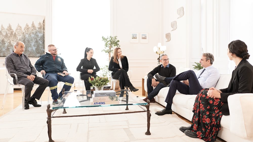 Συνάντηση Κ. Μητσοτάκη με εκπροσώπους εθελοντικών οργανώσεων με αφορμή τη Διεθνή Ημέρα Εθελοντισμού: Πάνω απ&#39; όλα είναι η ανθρώπινη ζωή