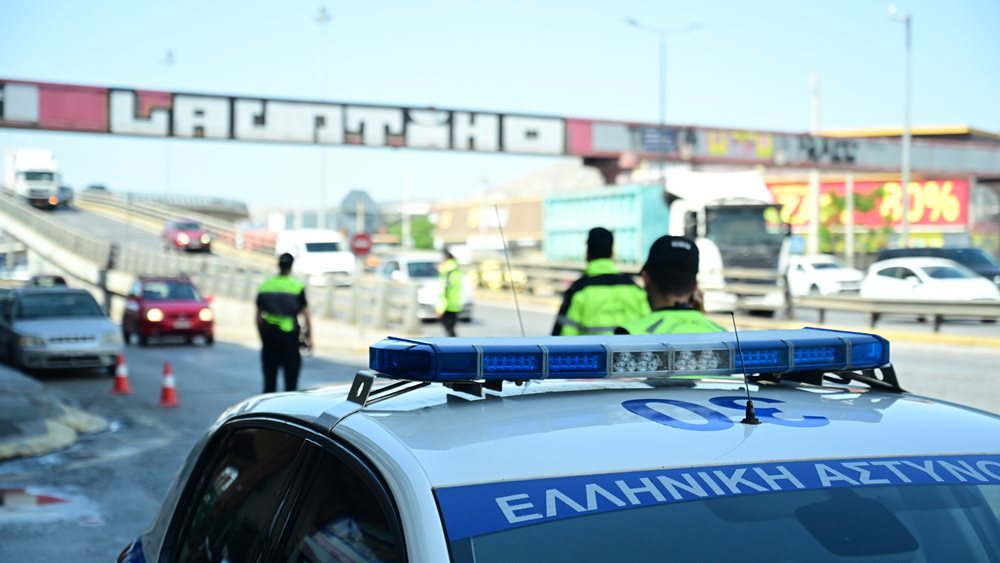 ΚΤΕΛ Κηφισού: Βίντεο με την επίθεση σε οδηγό ταξί για μια κούρσα - Καταγγελίες για συμμορίες που λυμαίνονται τις πιάτσες