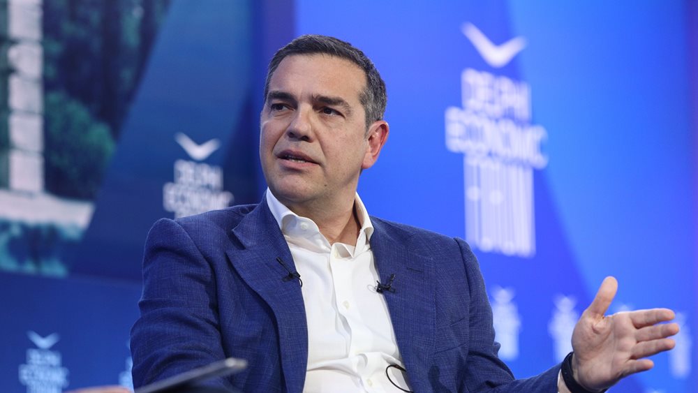 Καρφιά και &#39;αποκαλύψεις&#39; Τσίπρα από το Φόρουμ των Δελφών: Πολιτική δεν είναι μόνο το... τικ τοκ