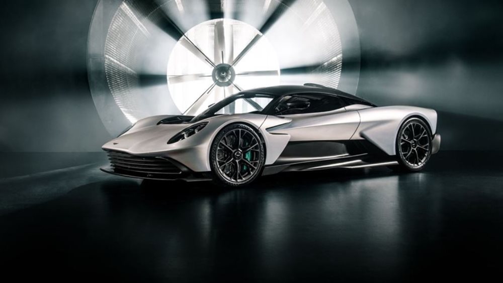 H Aston Martin Valhalla έρχεται με ιδέες από F1 και συμβουλές από Alonso (video)