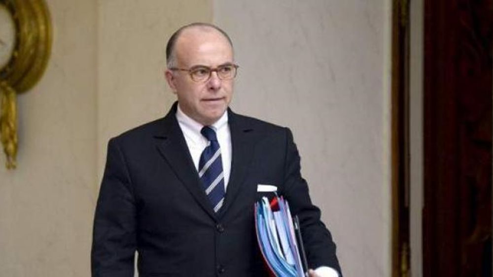 Ο Μακρόν συναντά Σαρκοζί και Ολάντ και "βλέπει" τον κεντροαριστερό Καζνέβ για την πρωθυπουργία
