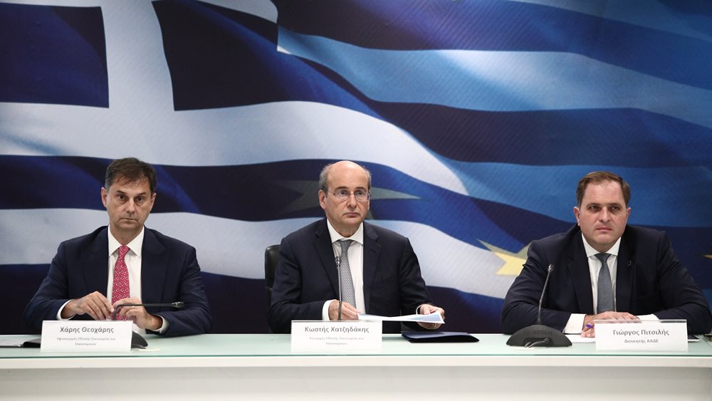 Κ. Χατζηδάκης: Ελάχιστο τεκμαρτό εισόδημα 10.920 ευρώ για τους ελεύθερους επαγγελματίες, το οποίο θα φθάνει έως και 50.000 ευρώ