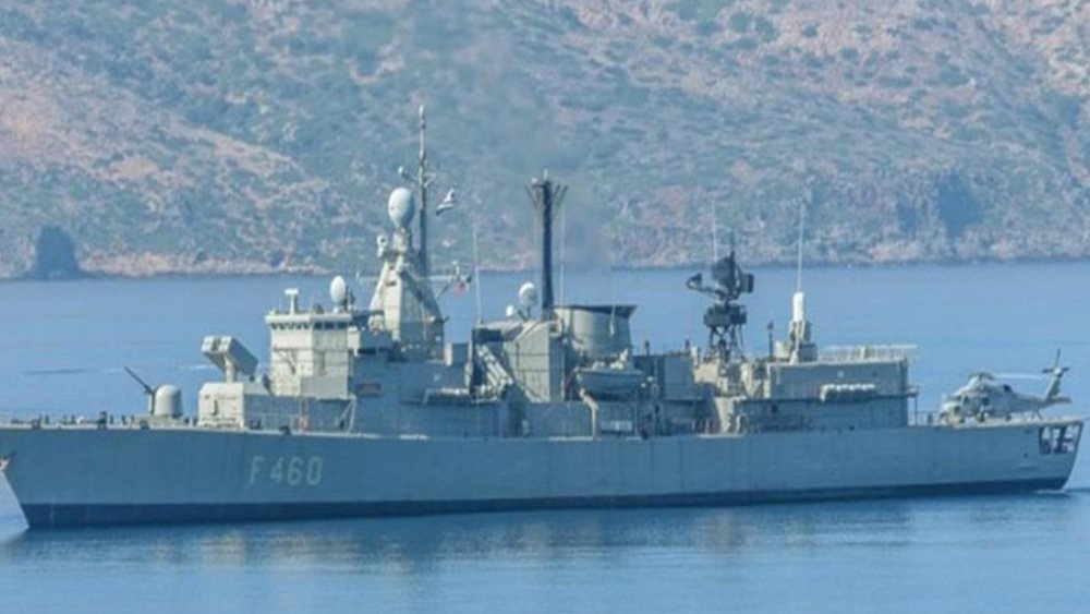 Η Ελλάδα με τη φρεγάτα Αιγαίον ανέλαβε τη διοίκηση της επιχείρησης "Ειρήνη"