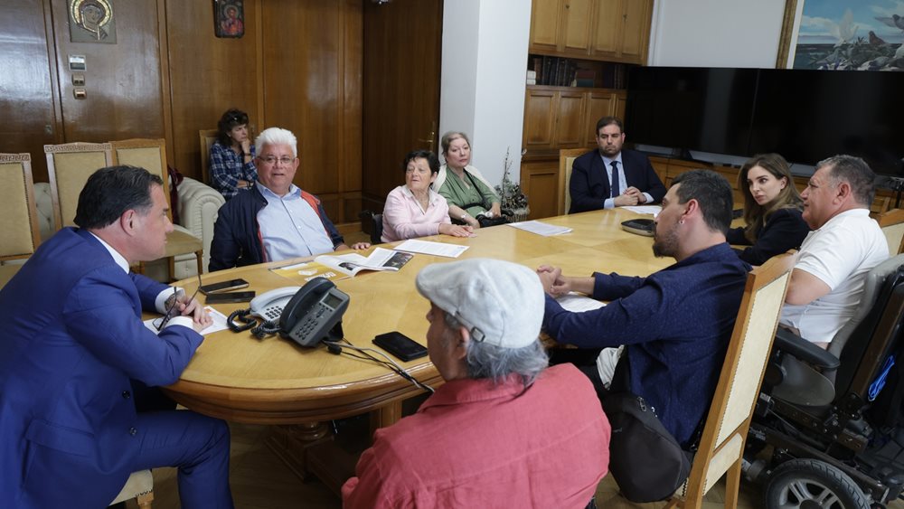 Άδ. Γεωργιάδης: "Όποια εταιρεία μεταφέρει το κόστος του clowback στους ασθενείς, θα της κόβεται η σύμβαση με ΕΟΠΥΥ"