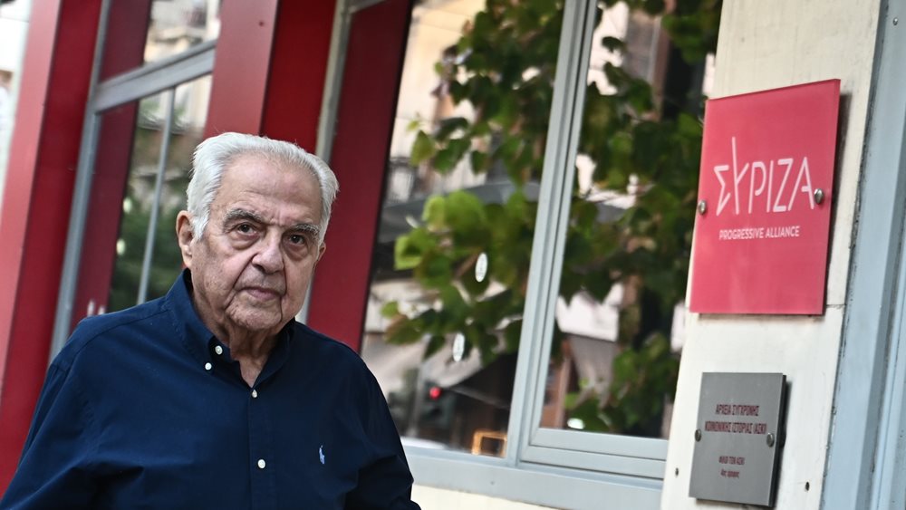 Πέθανε ο πρώην υπουργός του ΣΥΡΙΖΑ Αλέκος Φλαμπουράρης