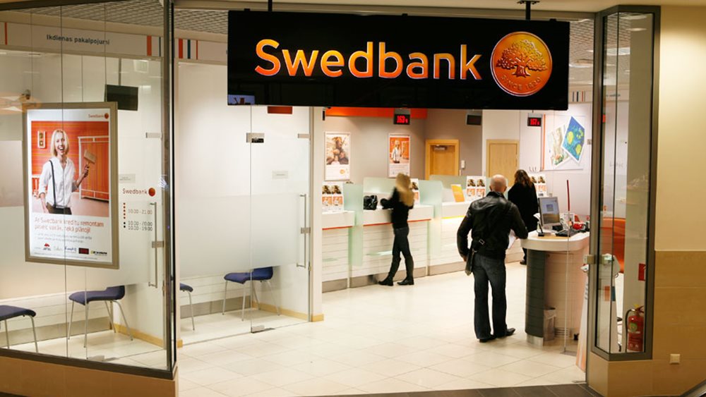 Swedbank: Καλύτερα των εκτιμήσεων τα κέρδη στο τρίμηνο