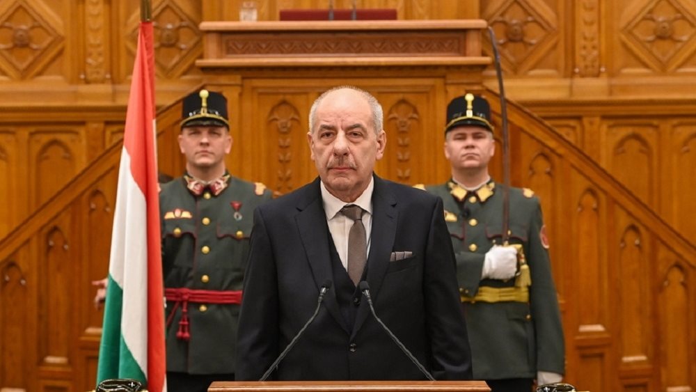 Ουγγαρία: Ο πρόεδρος Σούλιοκ υπέγραψε το πρωτόκολλο για την ένταξη της Σουηδίας στο ΝΑΤΟ