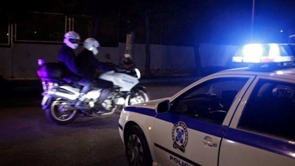 Επεισόδια σημειώθηκαν χθες το βράδυ μεταξύ αγνώστων και αστυνομικών στο Νέο Ηράκλειο και στα Εξάρχεια