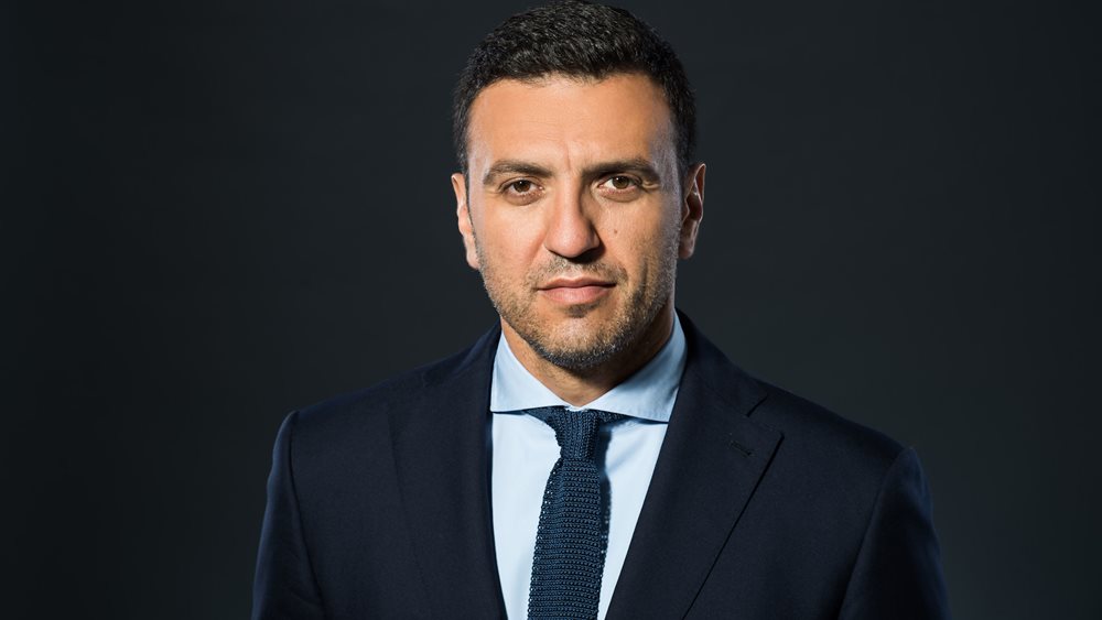 Κικίλιας: Οι υγειονομικοί θα εμβολιαστούν πρώτοι, δίνοντας το παράδειγμα σε όλους τους Έλληνες