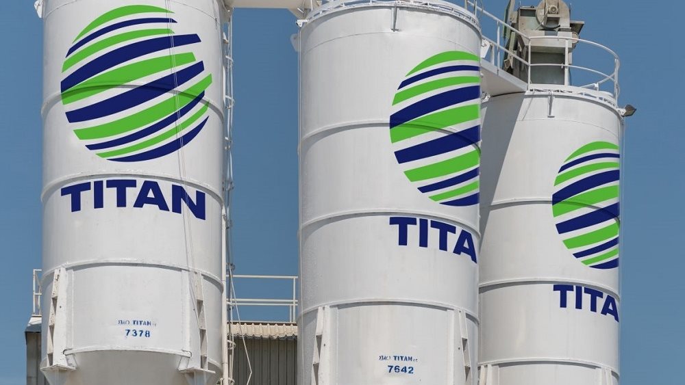 Ο Όμιλος ΤΙΤΑΝ αποκαλύπτει την ανανεωμένη εικαστική του ταυτότητα