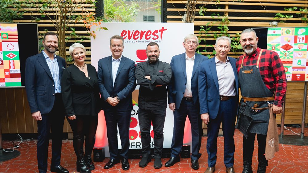 Everest: Το πρώην "ξενυχτάδικο" της οδού Τσακάλωφ αλλάζει σελίδα