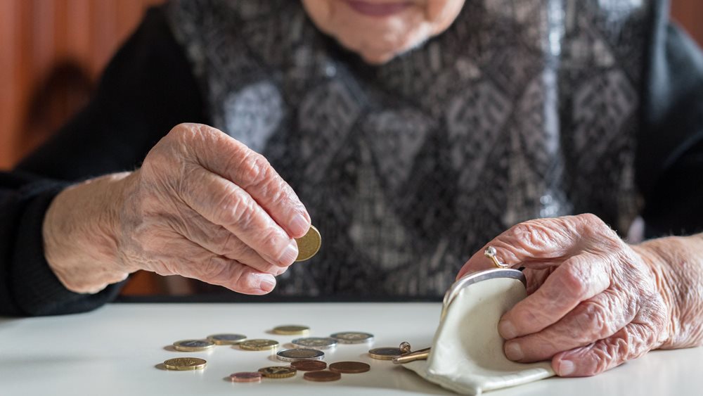 Πώς θα φορολογηθούν τα αναδρομικά των συνταξιούχων της περιόδου 2014 - 2017