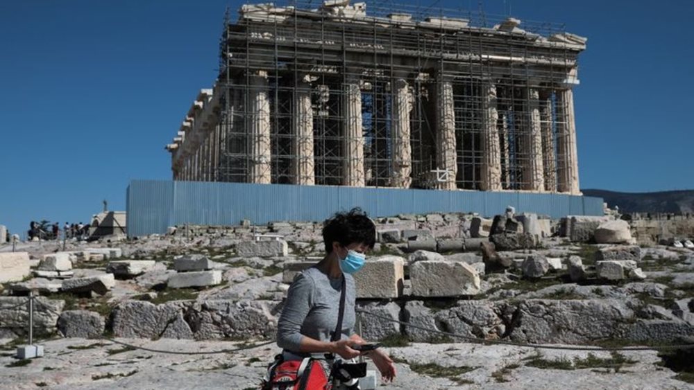 Εντείνεται ο προβληματισμός από την &quot;τρύπα&quot; του τουρισμού στην Οικονομία