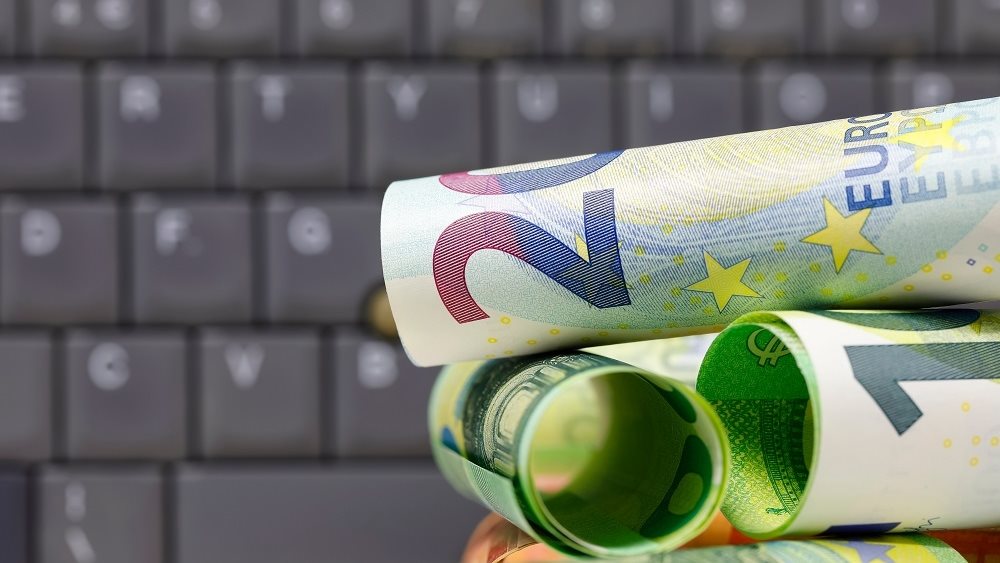 Κίνηση ματ για τις απάτες με τον ΦΠΑ