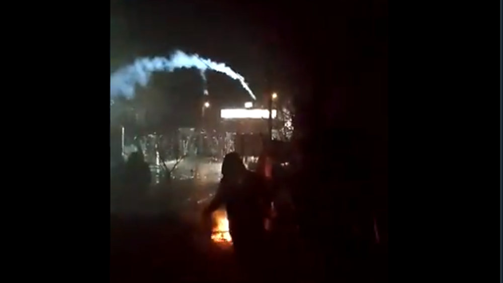 Νέα ένταση στα σύνορα Ελλάδας-Τουρκίας μεταξύ προσφύγων και δυνάμεων ασφαλείας