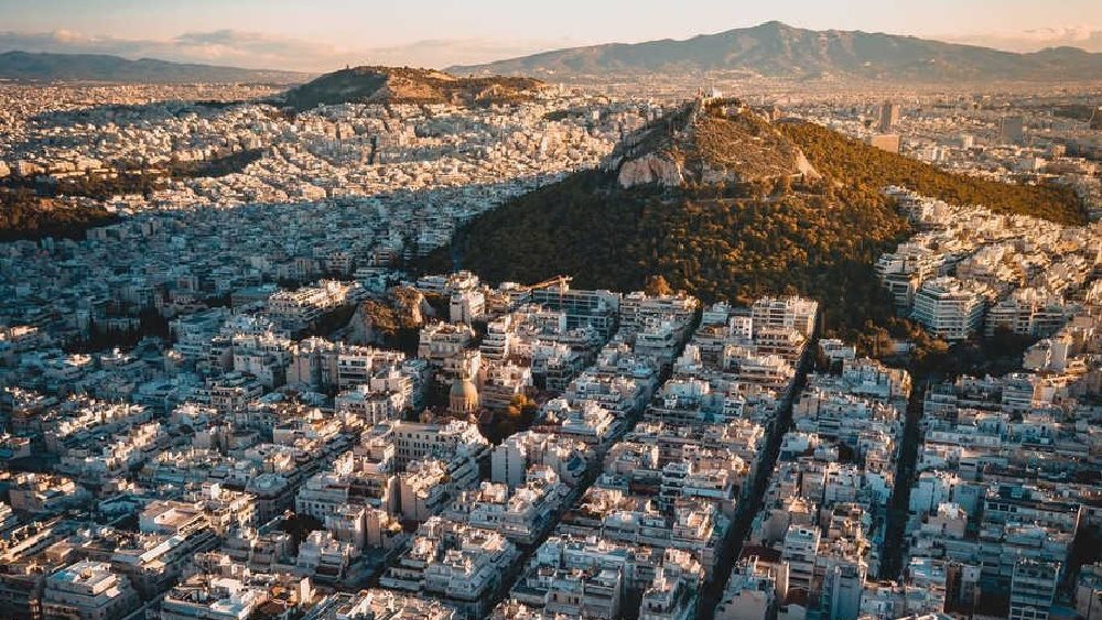 Αλλάζει όψη ο λόφος του Λυκαβηττού με παρεμβάσεις του Δήμου Αθηναίων