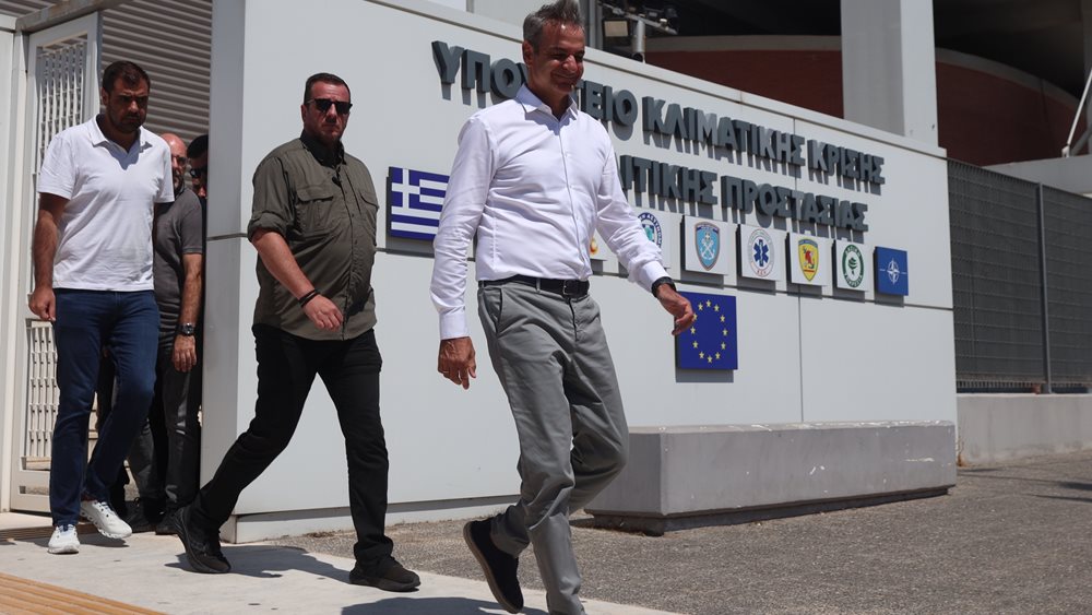 Στο Εθνικό Συντονιστικό Κέντρο για τη Διαχείριση Κρίσεων o Κ. Μητσοτάκης