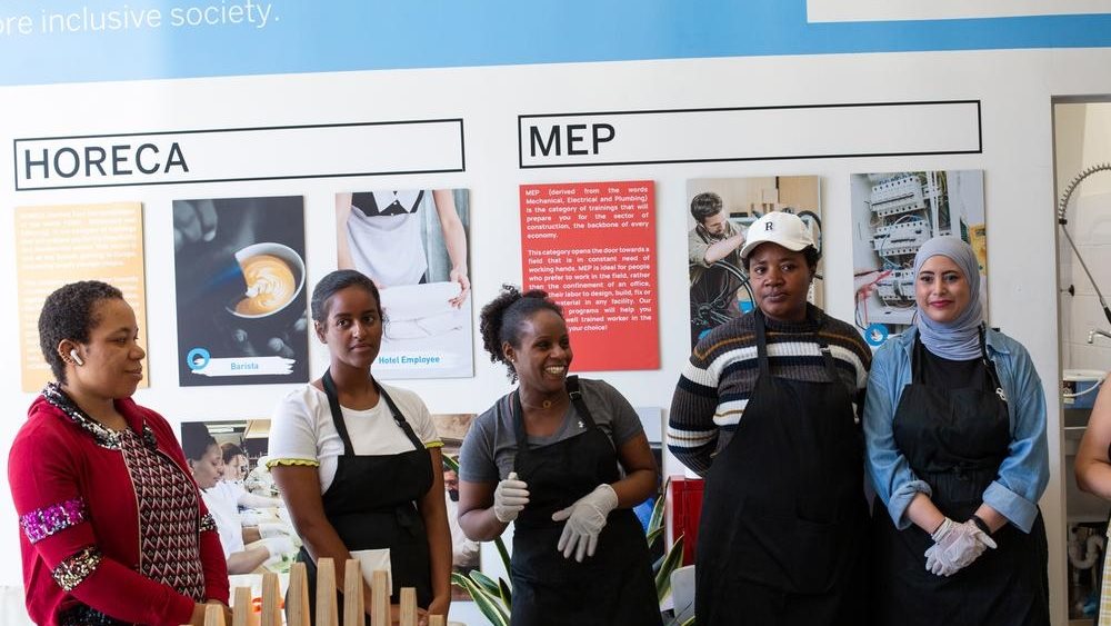 Τρ. Πειραιώς: Νέα εκπαιδευτικά προγράμματα από την Ακαδημία για Γυναίκες Πρόσφυγες