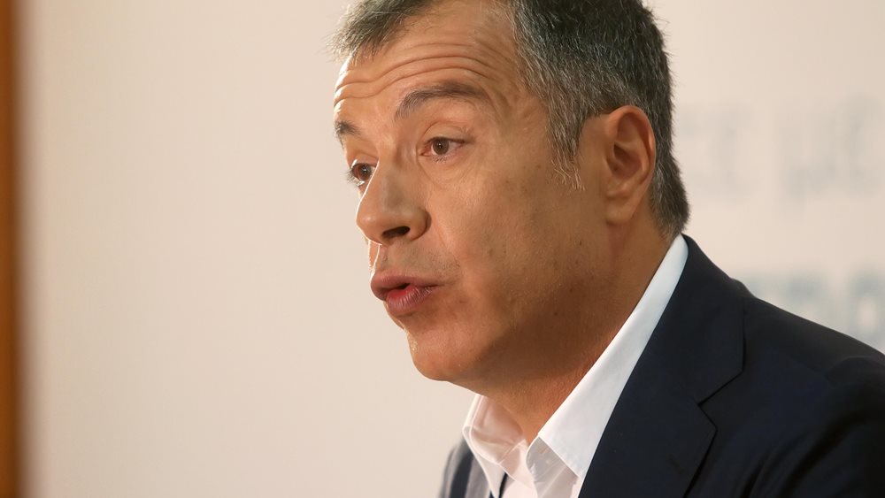 Στ. Θεοδωράκης: Οι ΣΥΡΙΖΑΝΕΛ γυρόφερναν τη δραχμή