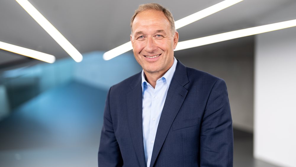 CEO μεγάλης φίρμας θεωρεί "λάθος" τη διακοπή της εξέλιξης των θερμικών κινητήρων