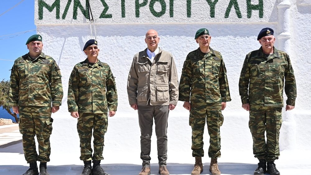 Επιτηρητικά φυλάκια στο Καστελλόριζο επισκέφθηκε ο Ν. Δένδιας