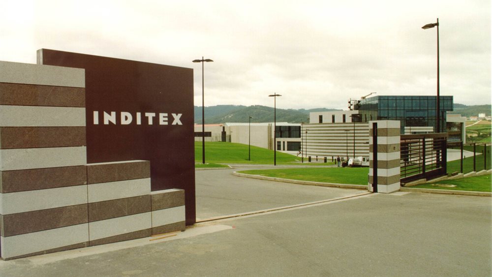 Η Inditex, ιδιοκτήτρια της Zara, πέρασε &quot;κάτω από τον πήχη&quot; των προβλέψεων το α&#39; τρίμηνο χρήσης